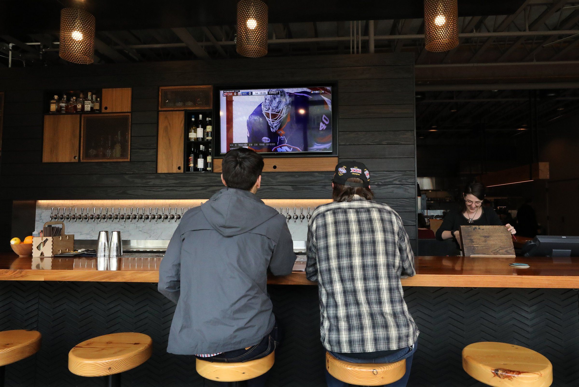 Seattle will require closed captioning for TVs in bars