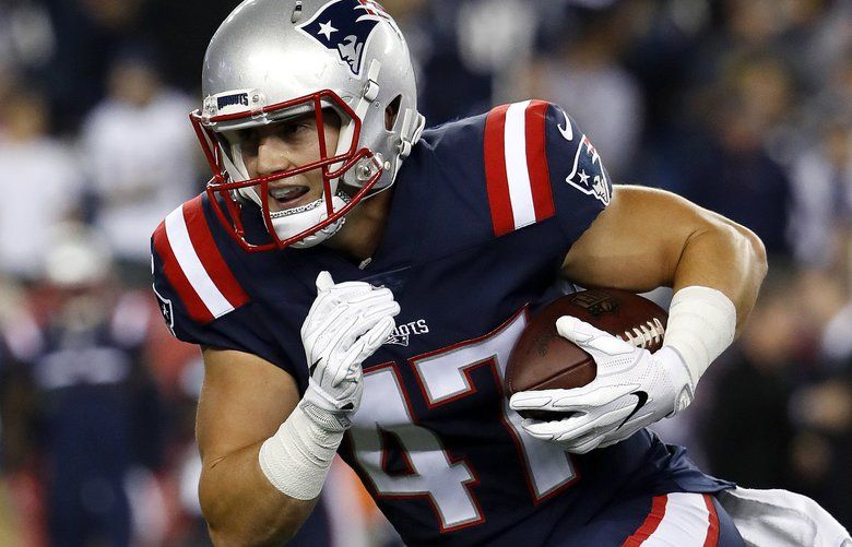 Patriots Trading Jacob Hollister to Seahawks Last Year for Nothing Was  Clearly a Big Mistake