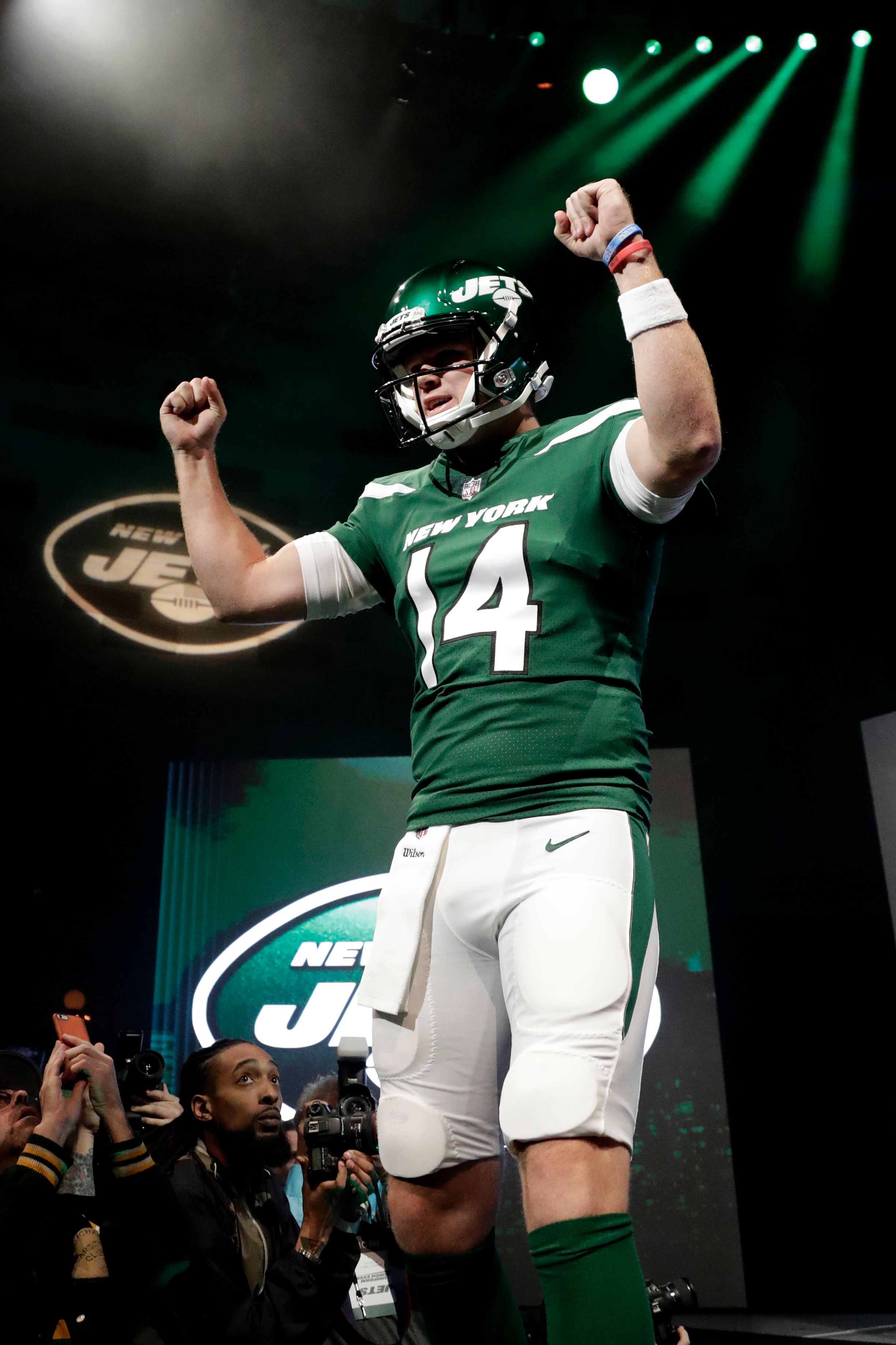 Jets latest NFL team to tackle meticulous rebranding process | The