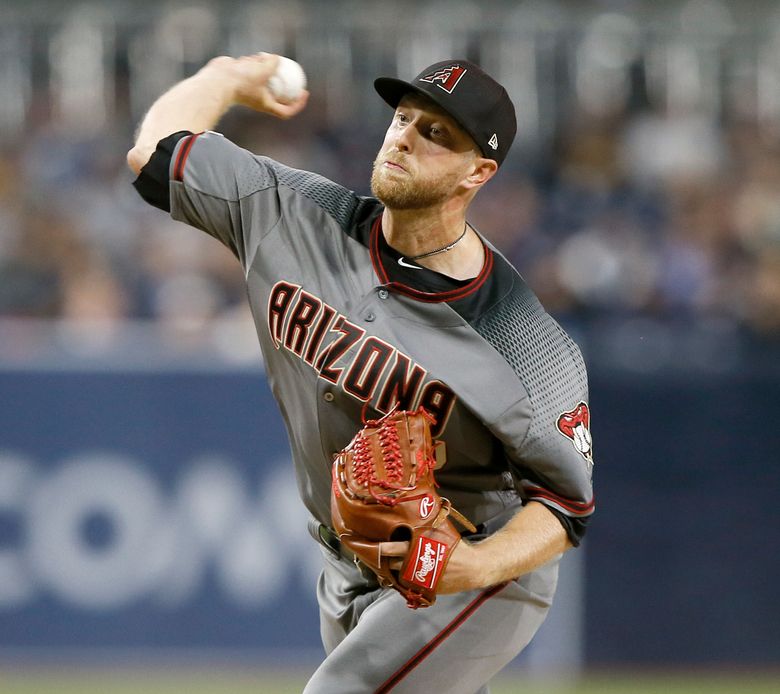 Nick Ahmed hits bounced pitch for double in Arizona Dimaonbacks game