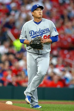Dodgers place Ryu on 10-day injured list with strained groin