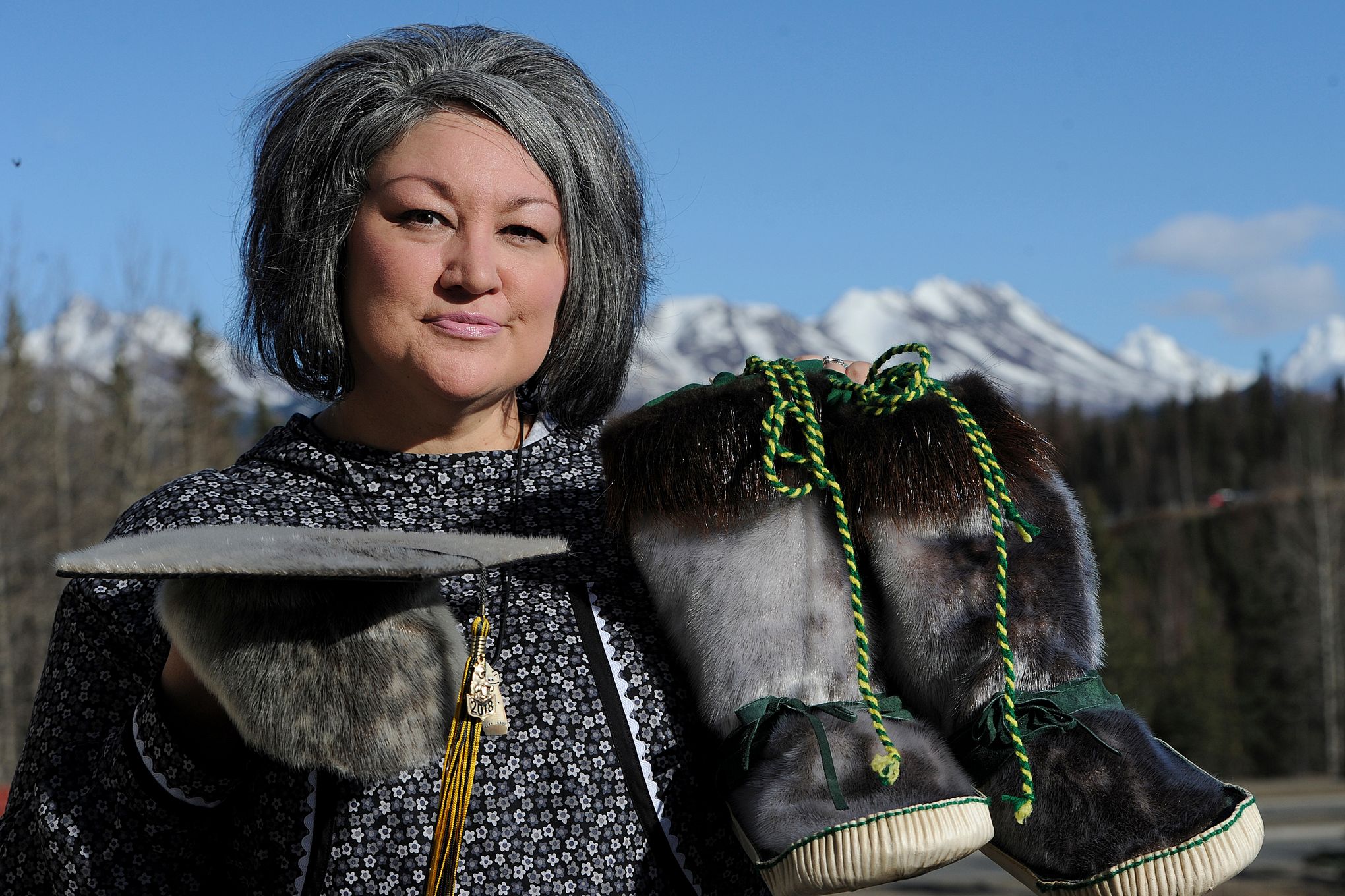 Anchorage students can wear tribal regalia at graduation