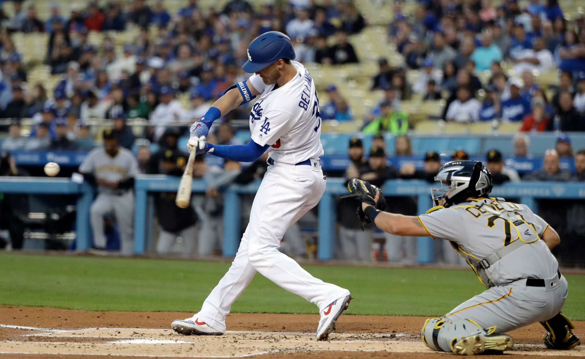 Dodgers News: Hyun-Jin Ryu Hit Home Run With Cody Bellinger's Bat