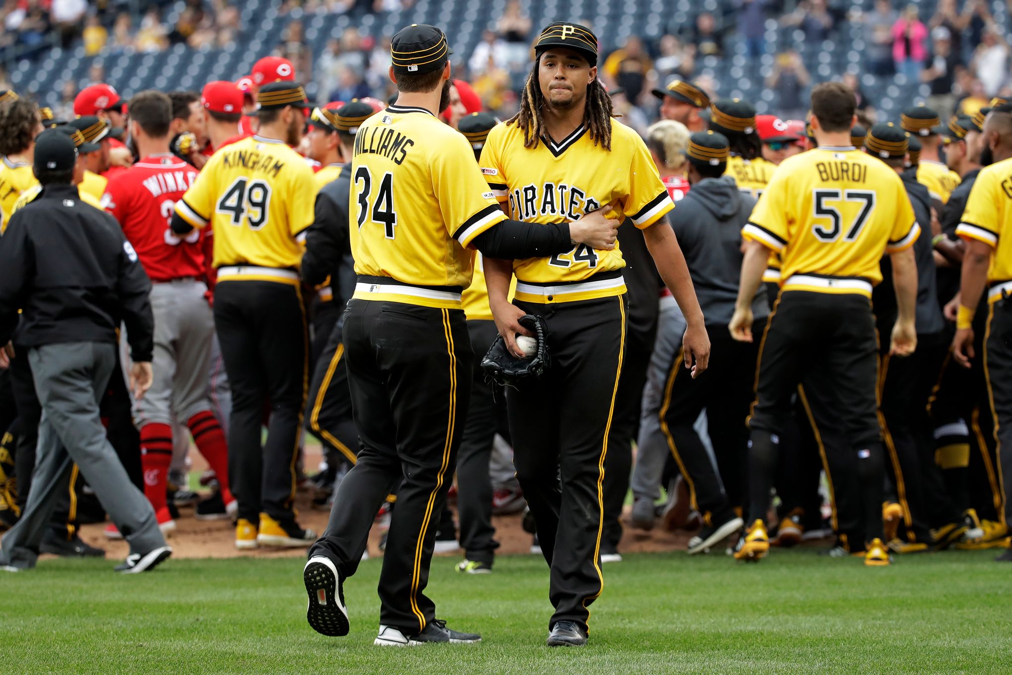 Dietrich admires deep home run at PNC Park