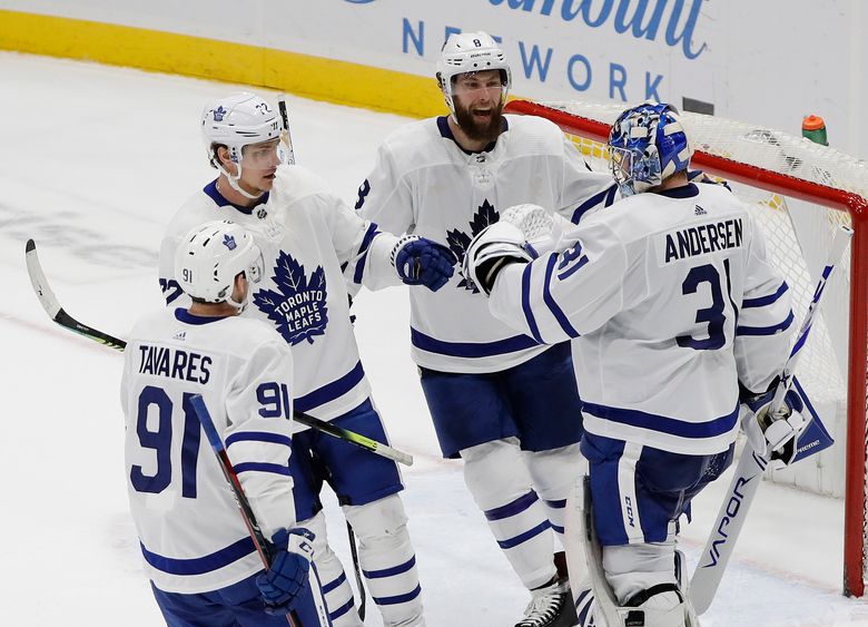 John Tavares breaks late tie with 20th goal, Maple Leafs beat Canadiens 3-2