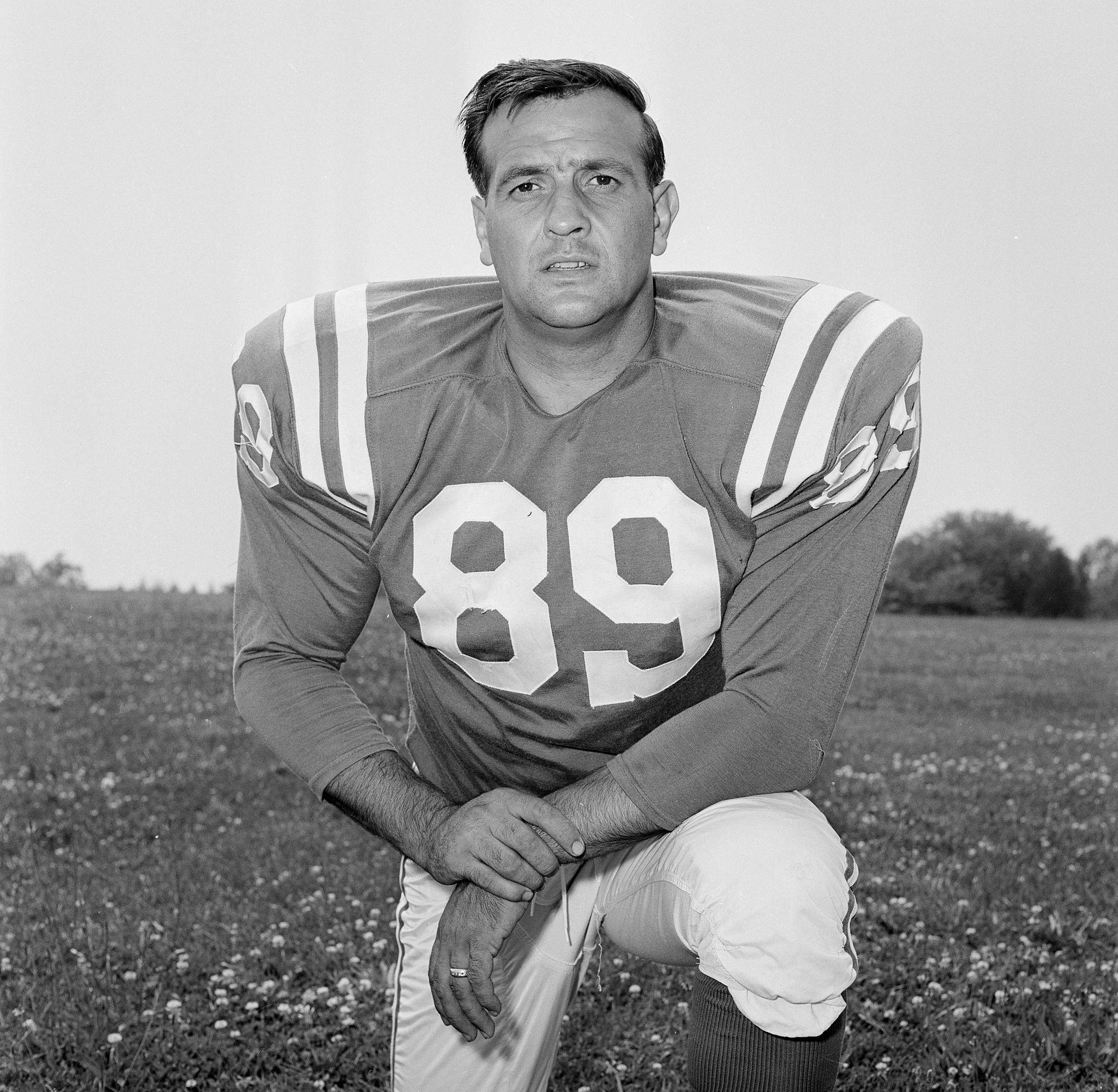 Gino Marchetti, Pro Football Hall of Famer, Dies at 93