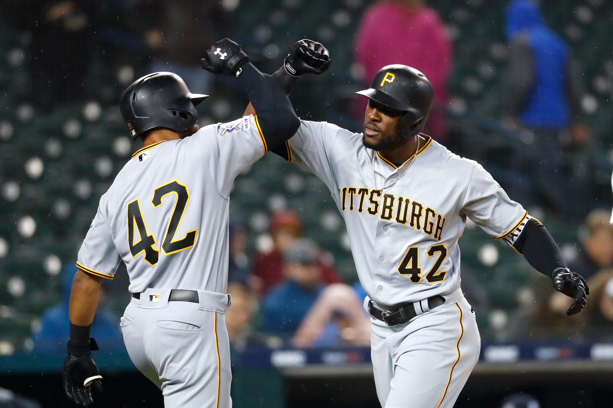 Josh Harrison leads Tigers past Pirates