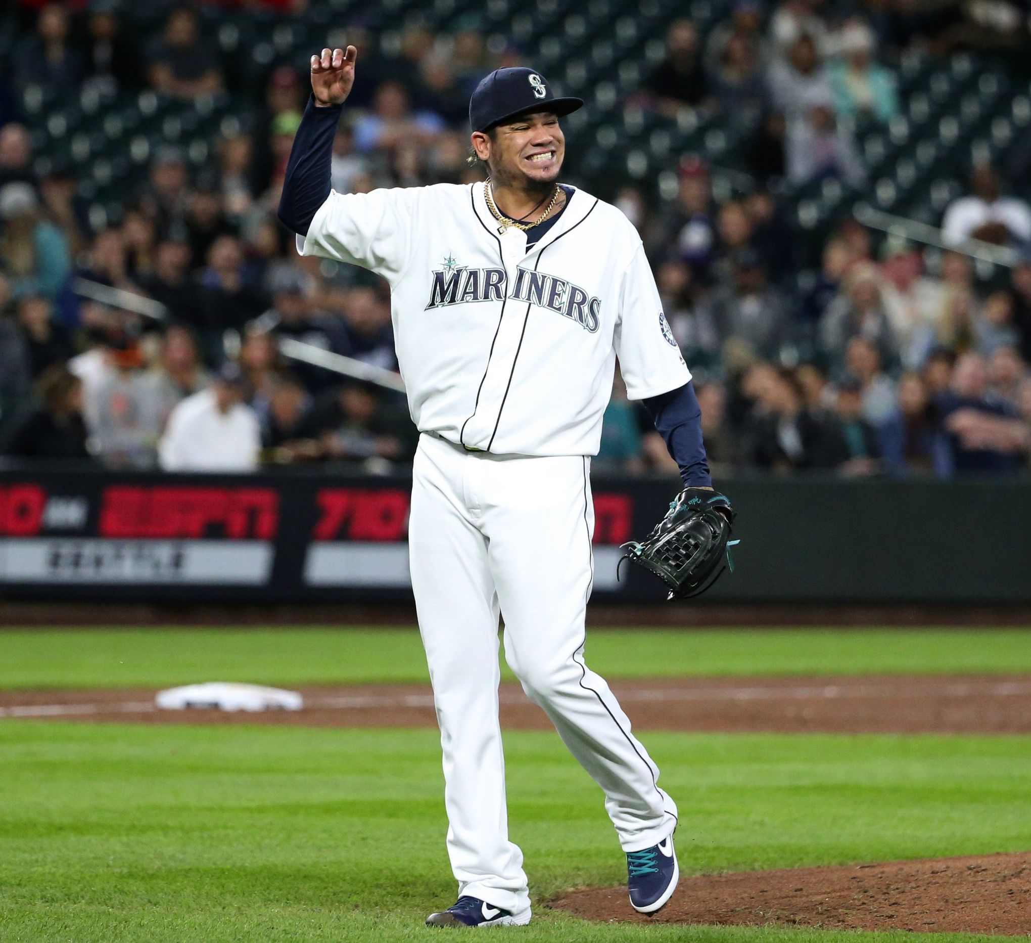 Felix Hernandez Scheduled to Pitch in Everett