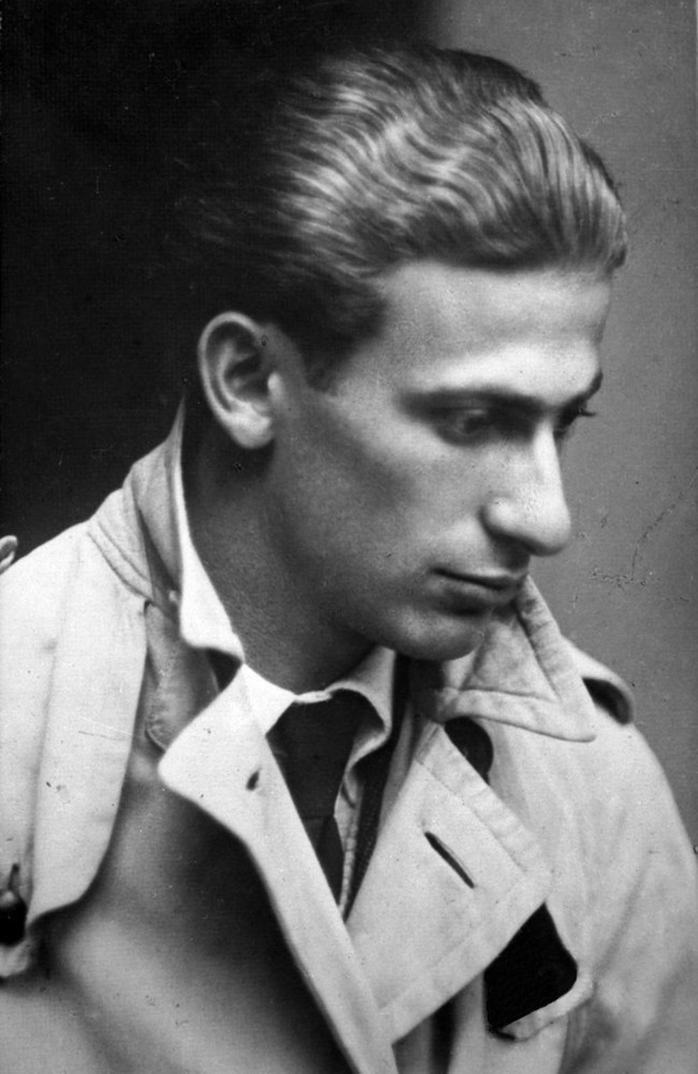 Jewish Hungarian poet Miklós Radnóti, whose verse inspired “The Parting.” (Public domain)