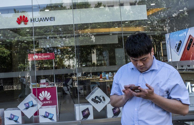 A Huawei store in Beijing, May 20, 2019. The Chinese technology giant on Monday began to feel painful ripple effects of a Trump administration order that effectively bars American firms from selling components and software to the company. (Lam Yik Fei/The New York Times) 