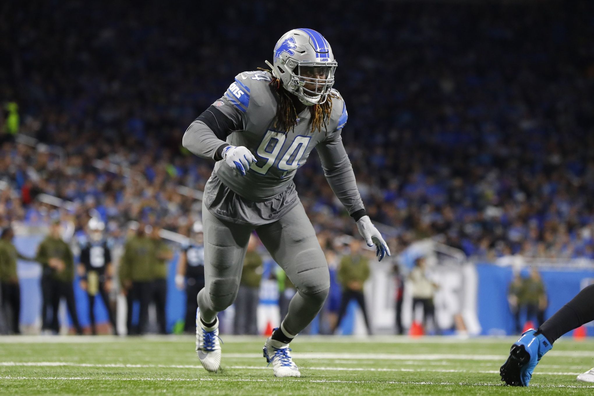 Detroit Lions re-sign linebacker Nick Bellore to stay with team