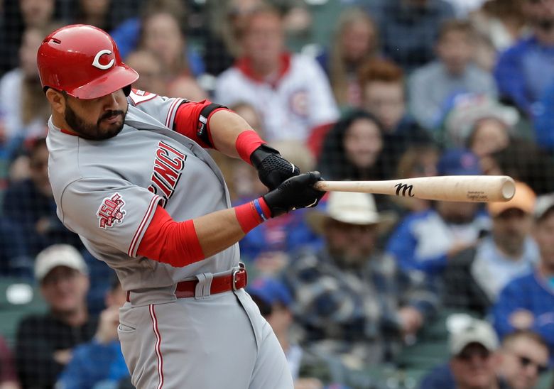 EUGENIO SUAREZ TAKES THE LEAD IN THE 9th WITH A 2 run HOMERUN