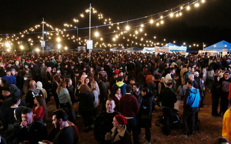 Hundreds of thousands flock to downtown Houston to celebrate