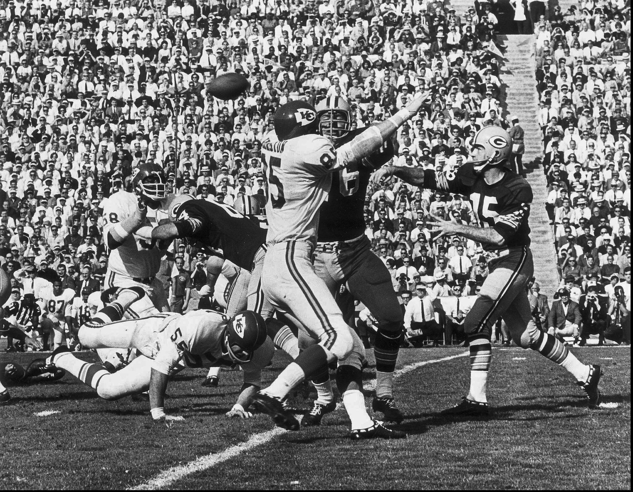 Bart Starr, Green Bay Packers Hall of Fame Leader, Dies at 85 - Bloomberg