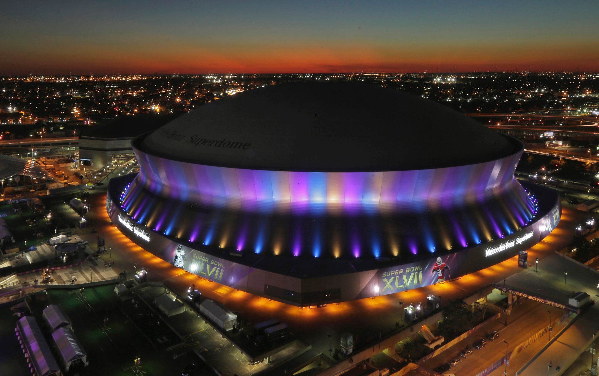 Mercedes Benz Stadium Roof OFFICIALLY Functional 