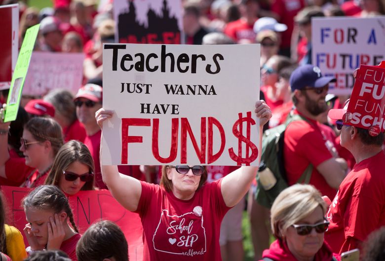 Red For Ed Oregon Teacher Public Education Supporter T-Shirt