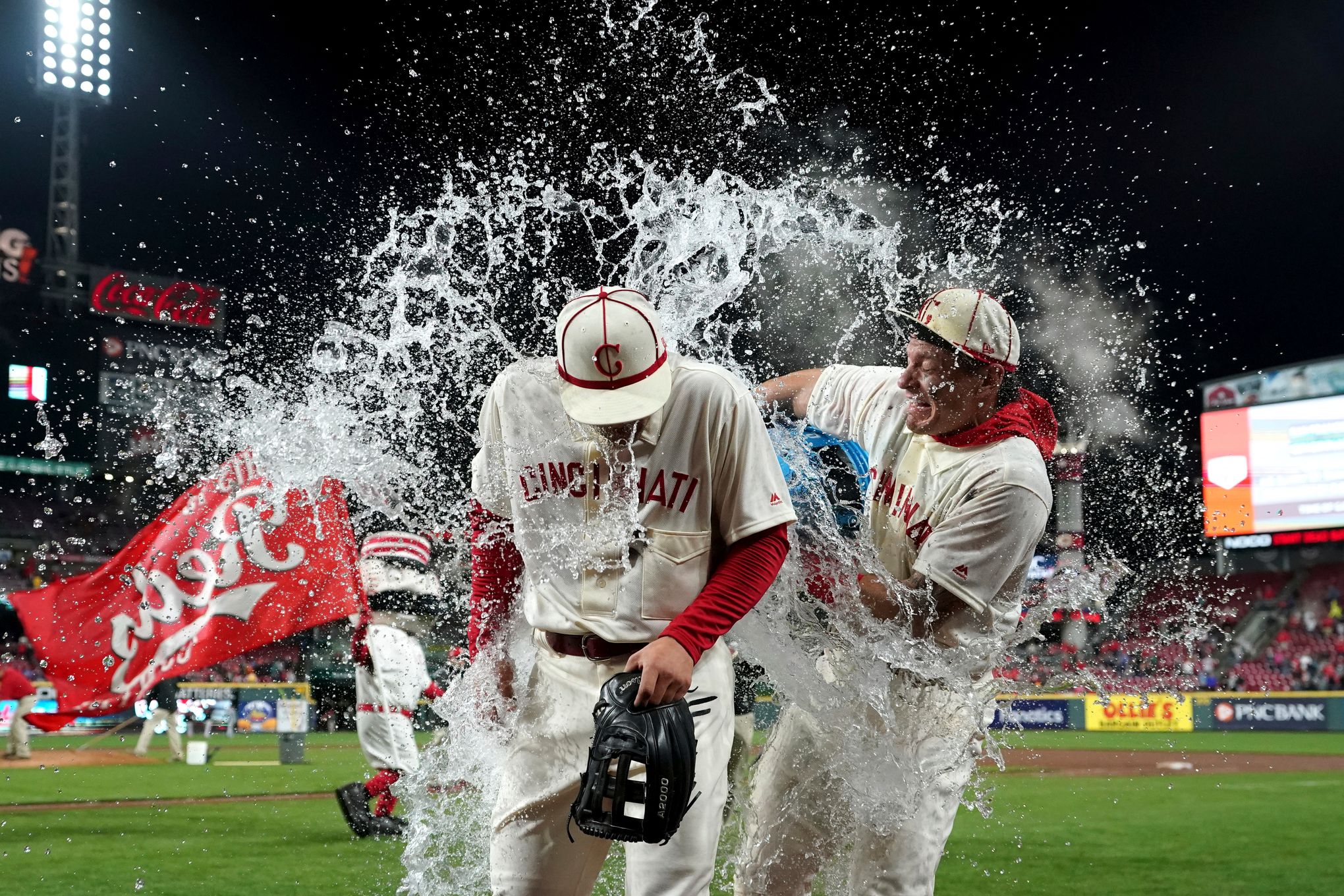 Pablo Sandoval's homer, three hits help San Francisco Giants beat  Cincinnati Reds 