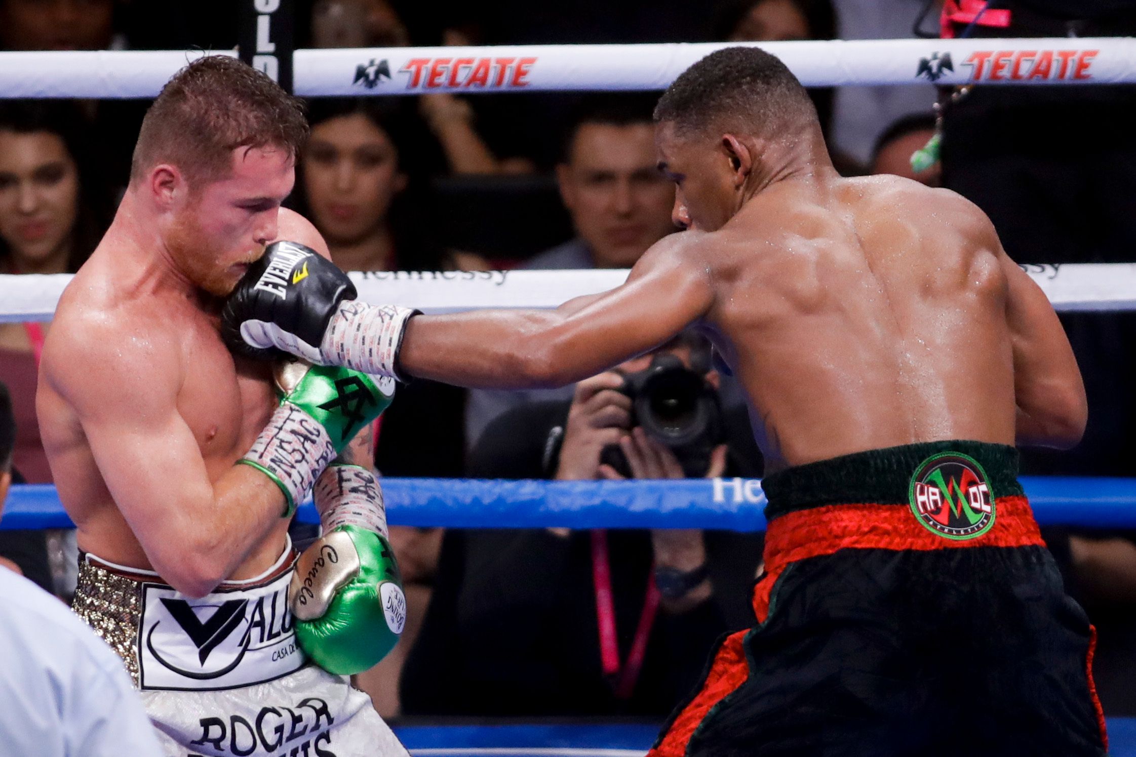 Golovkin and Alvarez draw