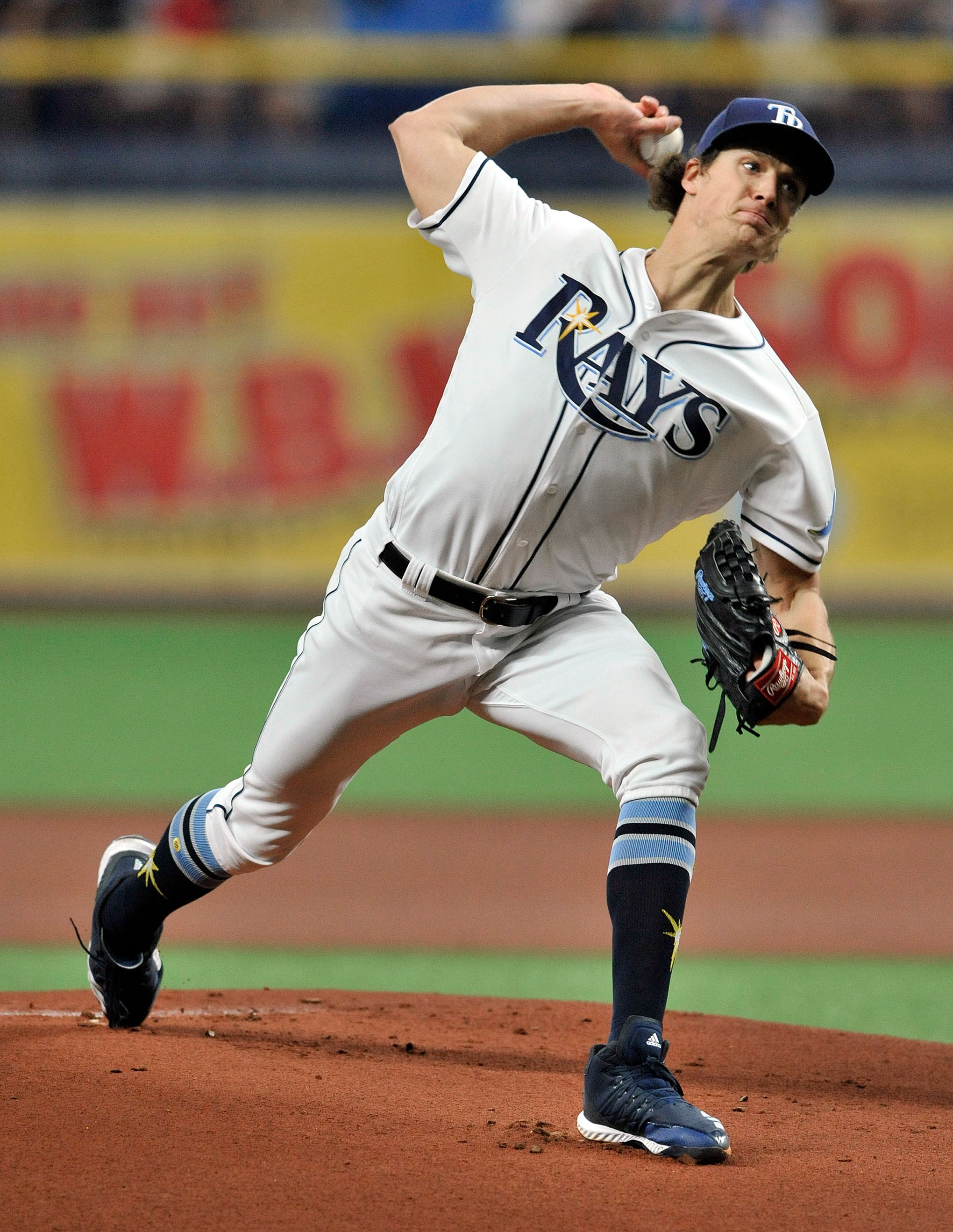 Tyler Glasnow leaves early, Rays fall to Braves as slide continues
