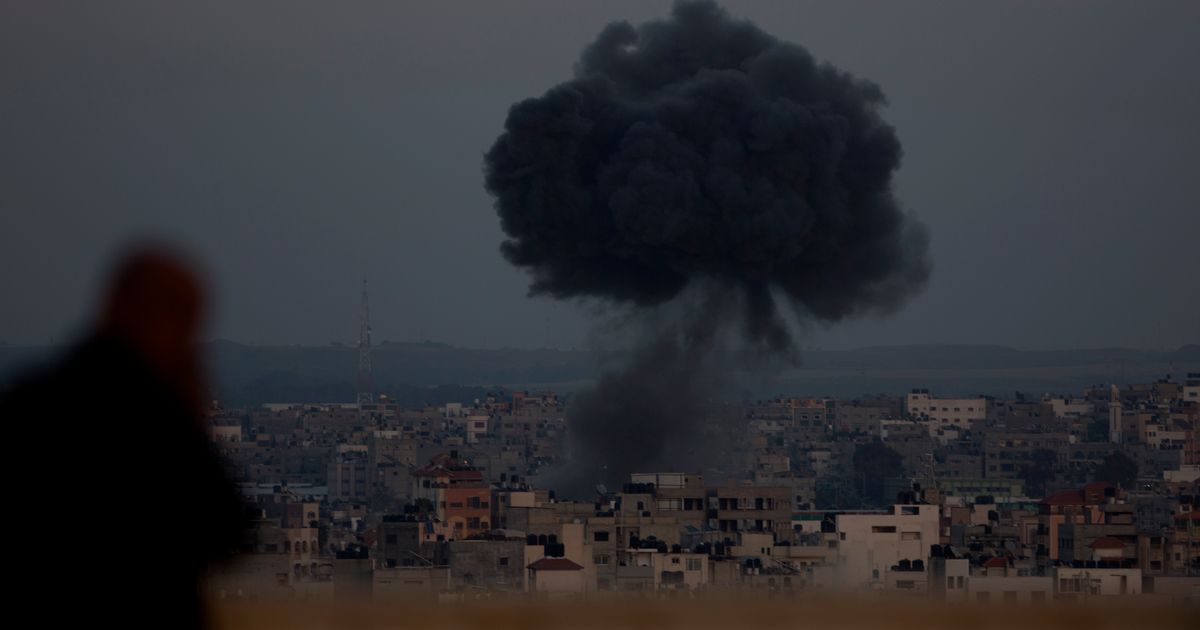 Israel steps up strikes as Gaza rocket attacks intensify | The Seattle ...