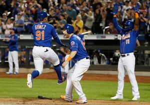 Davis speeds to NY as Mets stun Nationals in 8th for 6-1 win