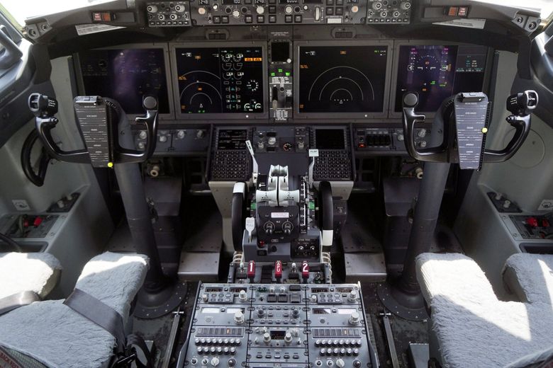 Alarm Roblox ID  Pilot training, Flight simulator, Pilot