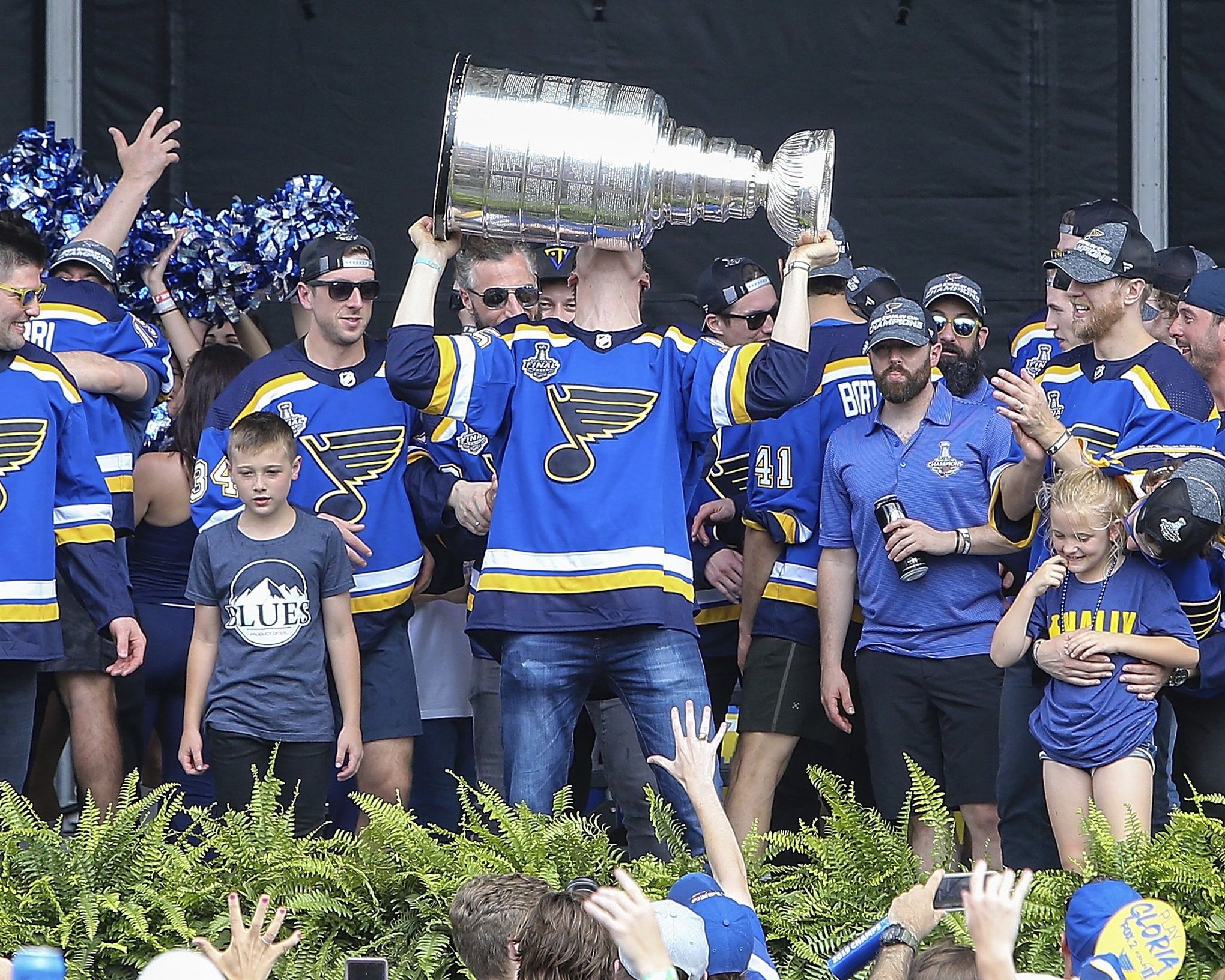 London celebrates local connections as St. Louis Blues win Stanley