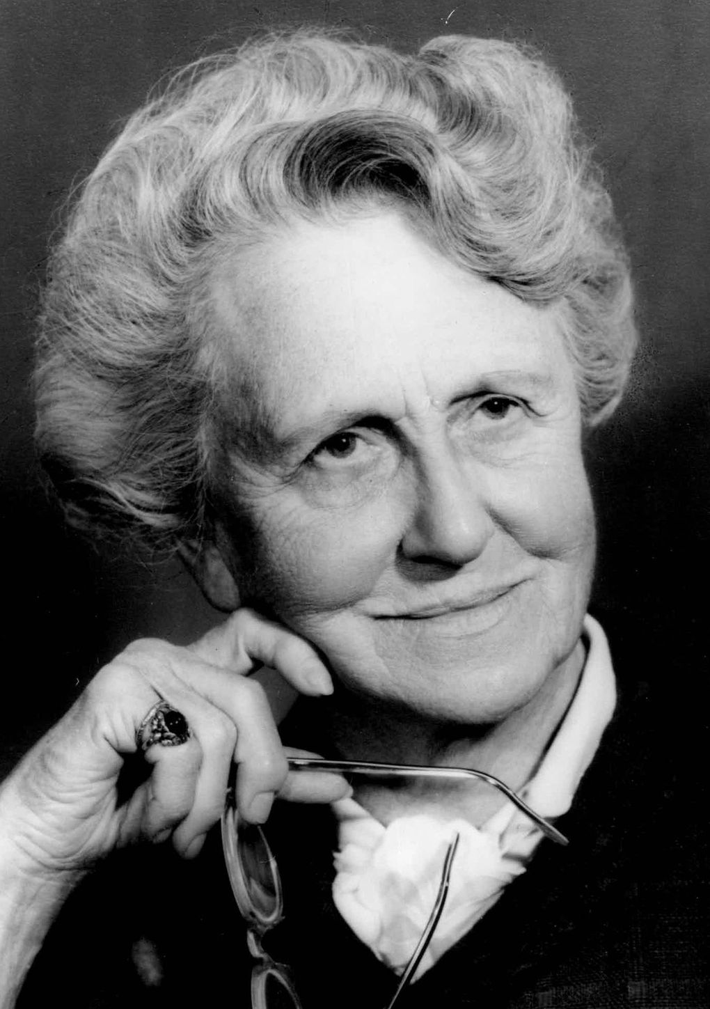 Dorothy Stimson Bullitt managed real estate, acquired radio stations and founded King Broadcasting. She created the Bullitt Foundation in 1952.