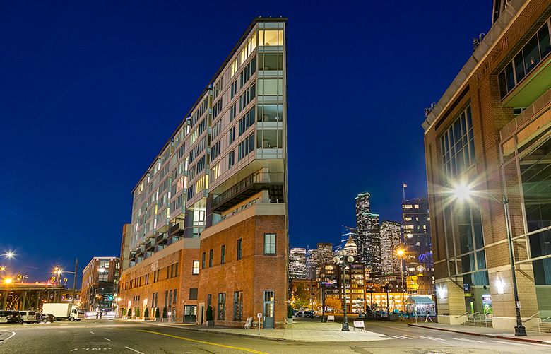 ブルックリン横町 Seattle's new Brooklyn gets its HQ: Gridiron | The Seattle Times