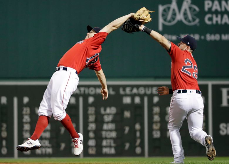 Brock Holt's ninth-inning home run lifts Red Sox over Padres - The Boston  Globe