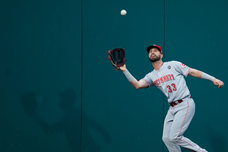 Jay Bruce homer leads Phillies over Reds