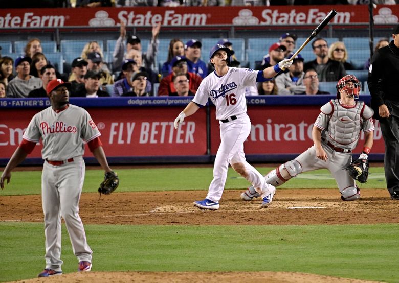 Dodgers' Will Smith launches a game-tying home run in the eighth inning