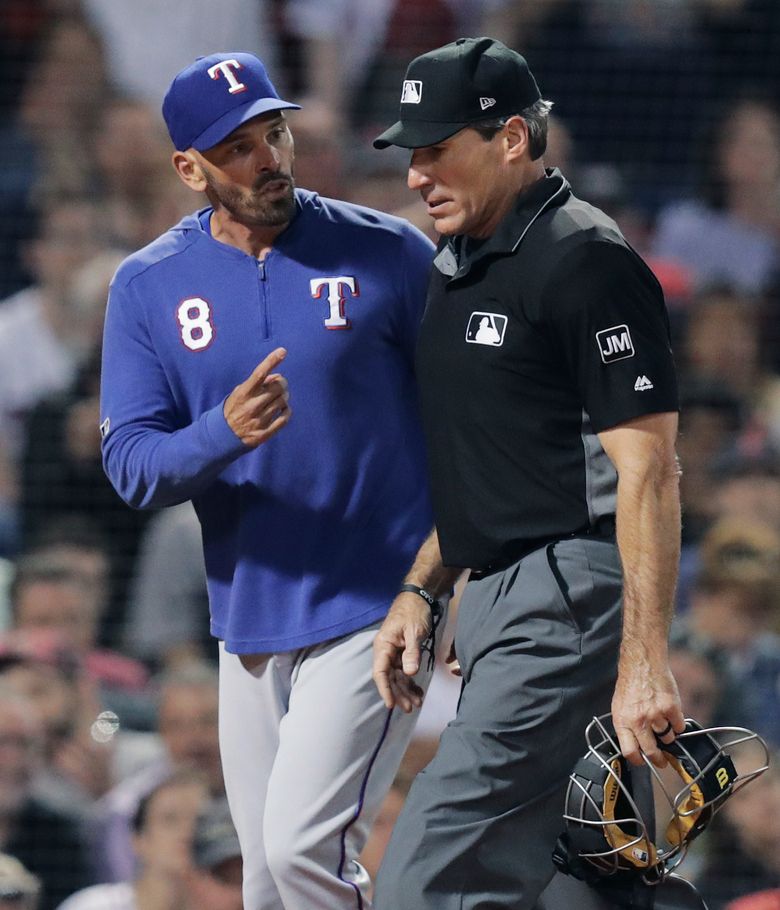 Red Sox manager Alex Cora goes after umpires to dispute call