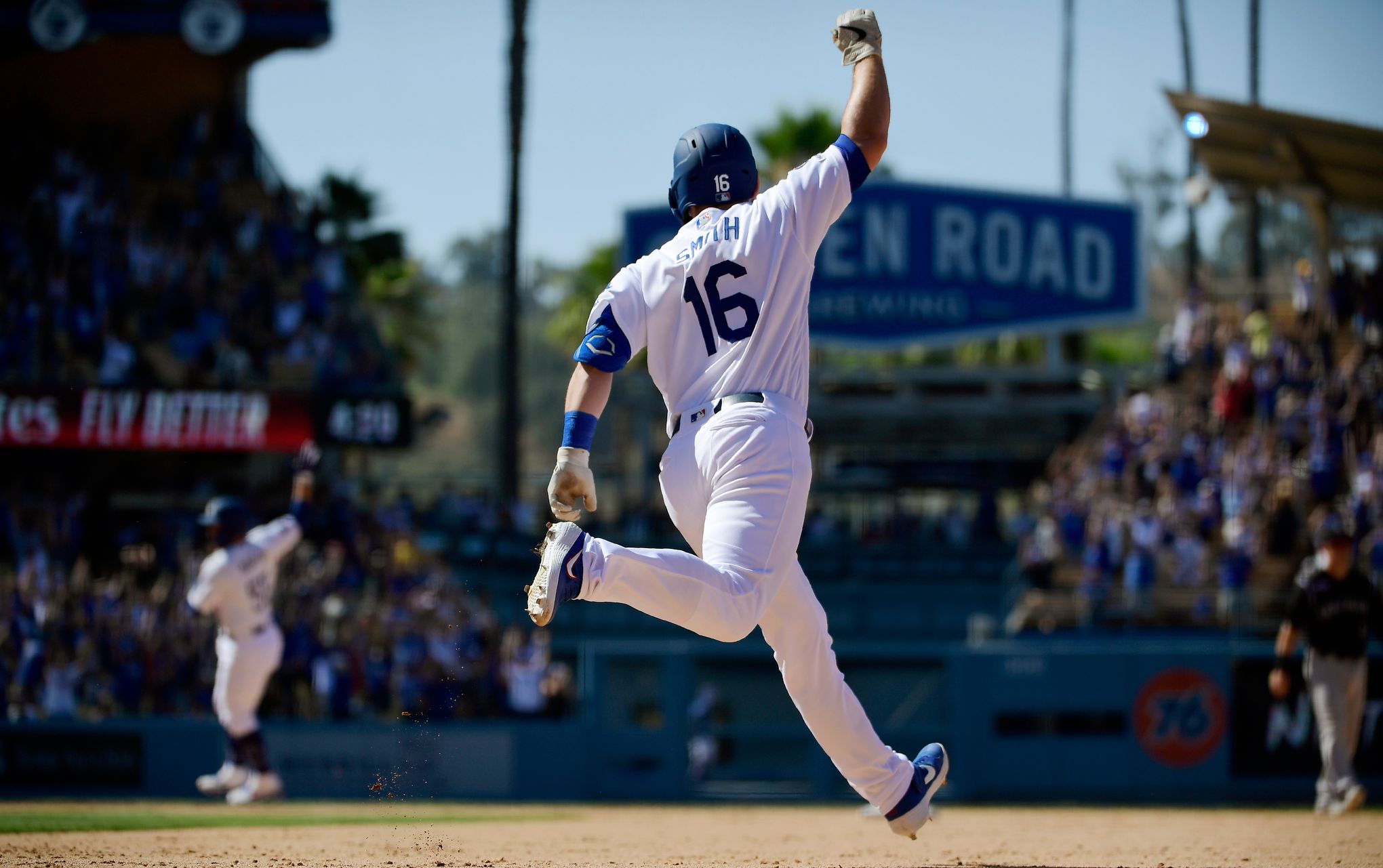 Will Smith's walk-off homer carries Dodgers past Rockies