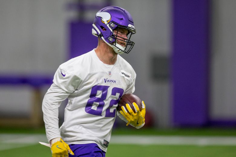 Former Vikings tight end Kyle Rudolph agrees to two-year deal with