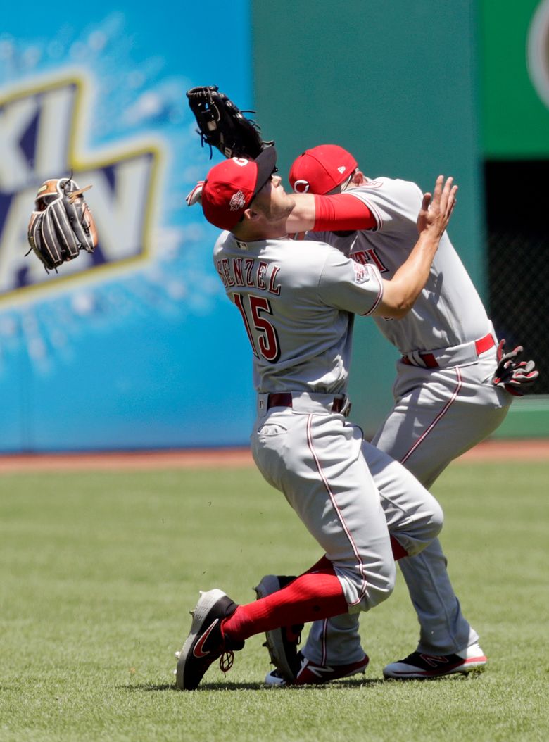 Senzel hits go-ahead homer in 7th inning, helping Reds to 3-1 win