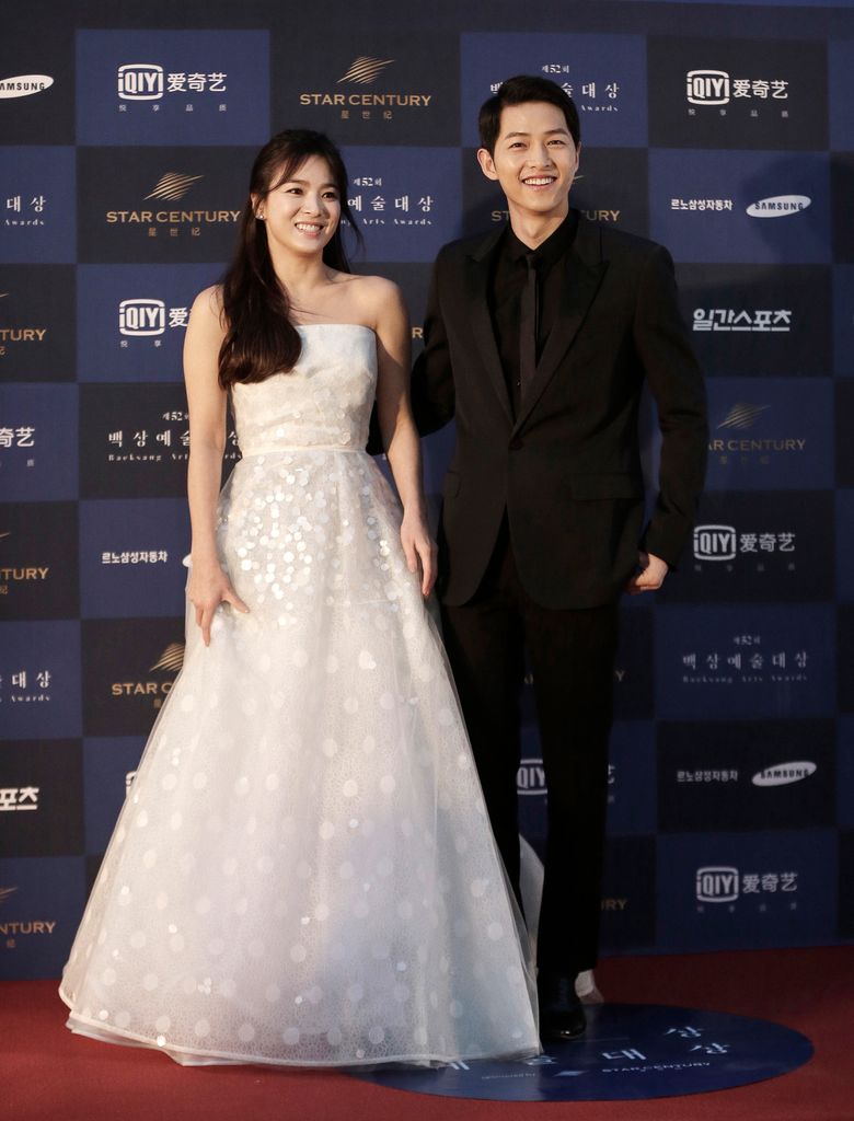 Descendants of the Sun' stars Song Joong-ki and Song Hye-kyo wed in Seoul