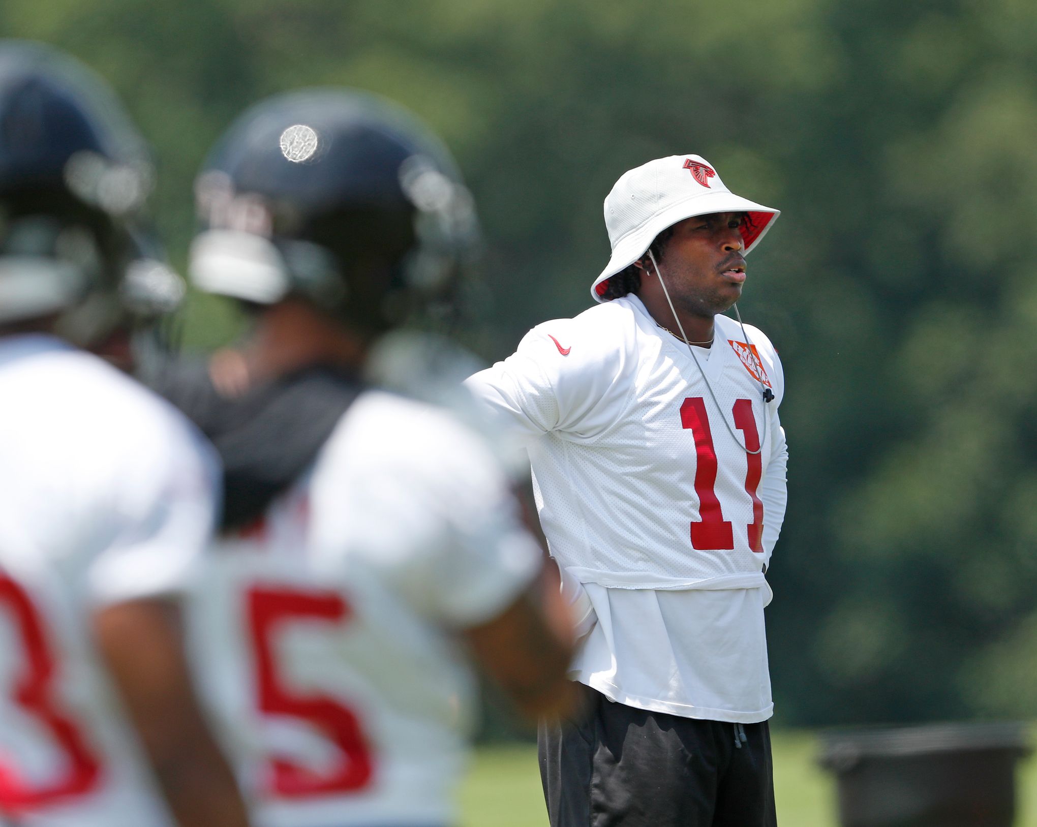 Julio Jones in coach mode for start of Falcons' minicamp