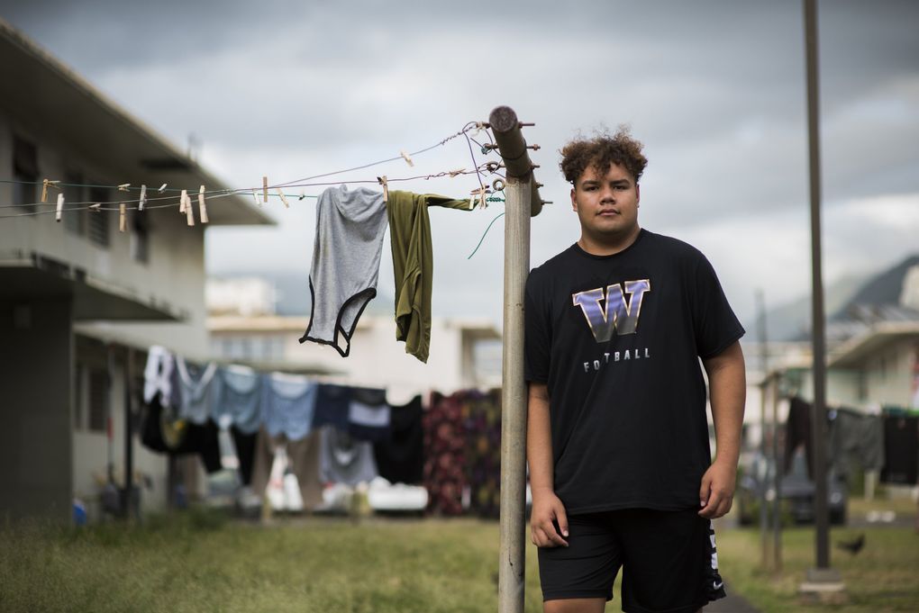 Faatui Tuitele, St Louis High School football player and top recruit in University of Washington’s 2019 class, at the Mayor Wright Housing where he grew up. (Elyse Butler / Elyse Butler)