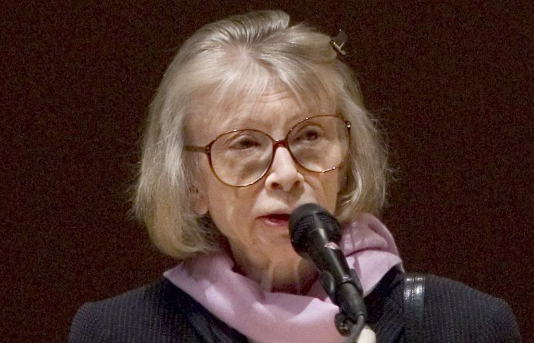 Author Joan Didion speaks at “The Time of His Life”, A Celebration of the Life of Norman Mailer tribute Wednesday, April 9, 2008 at Carnegie Hall in New York. More than 2,000 mourners filled Carnegie Hall to near-capacity Wednesday for a two-plus hour memorial, a concert, literary tribute, family therapy session and Friar’s Club roast. Mailer died Nov. 10, 2007 at the age of 84.(AP Photo/Stephen Chernin) NYSC104