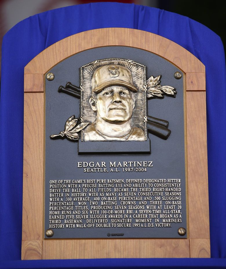 Edgar Martinez is inducted into the Hall of Fame 