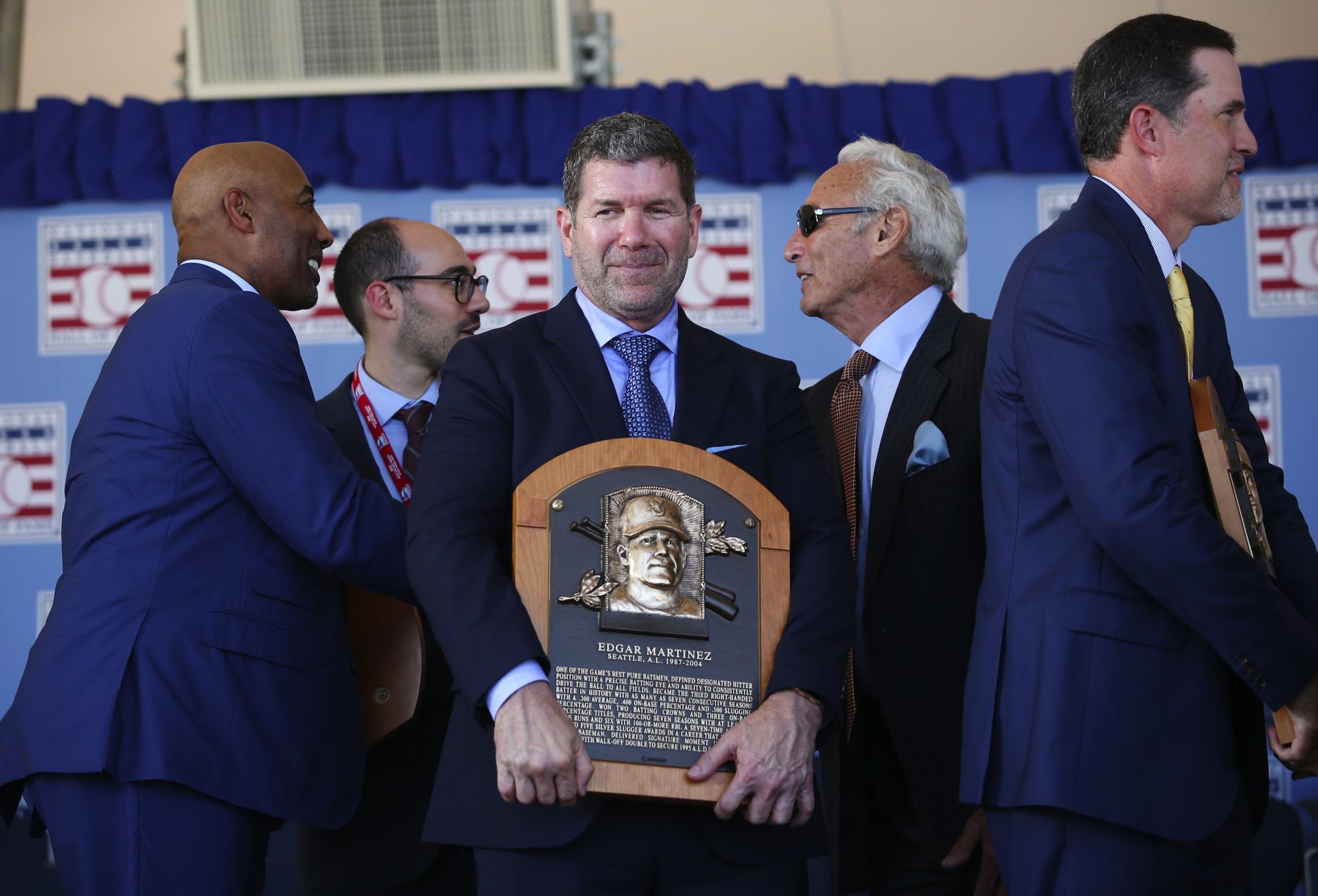 One baseball connects two 2019 Hall of Fame inductees