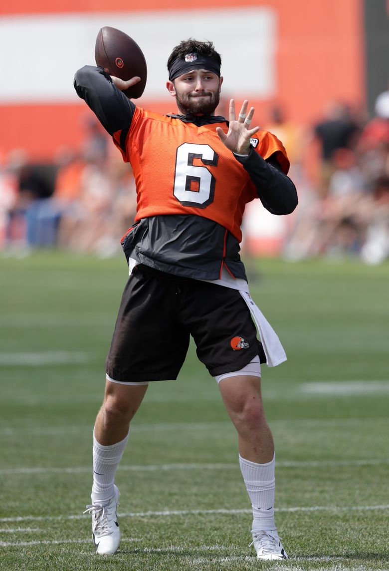 PRACTICE PHOTOS: First practice in new threads for QB Baker Mayfield