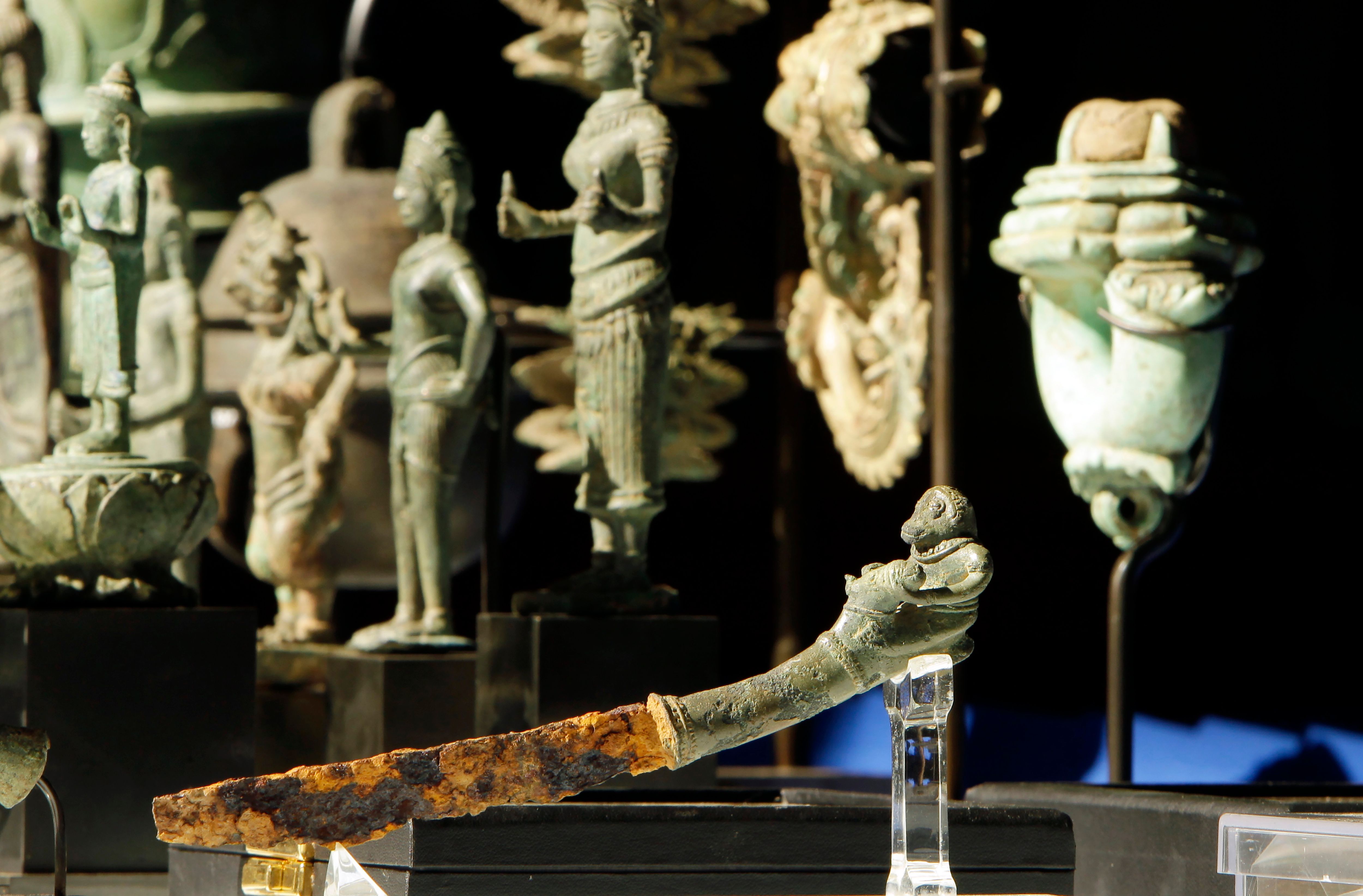 Japanese collector returns ancient artifacts to Cambodia | The