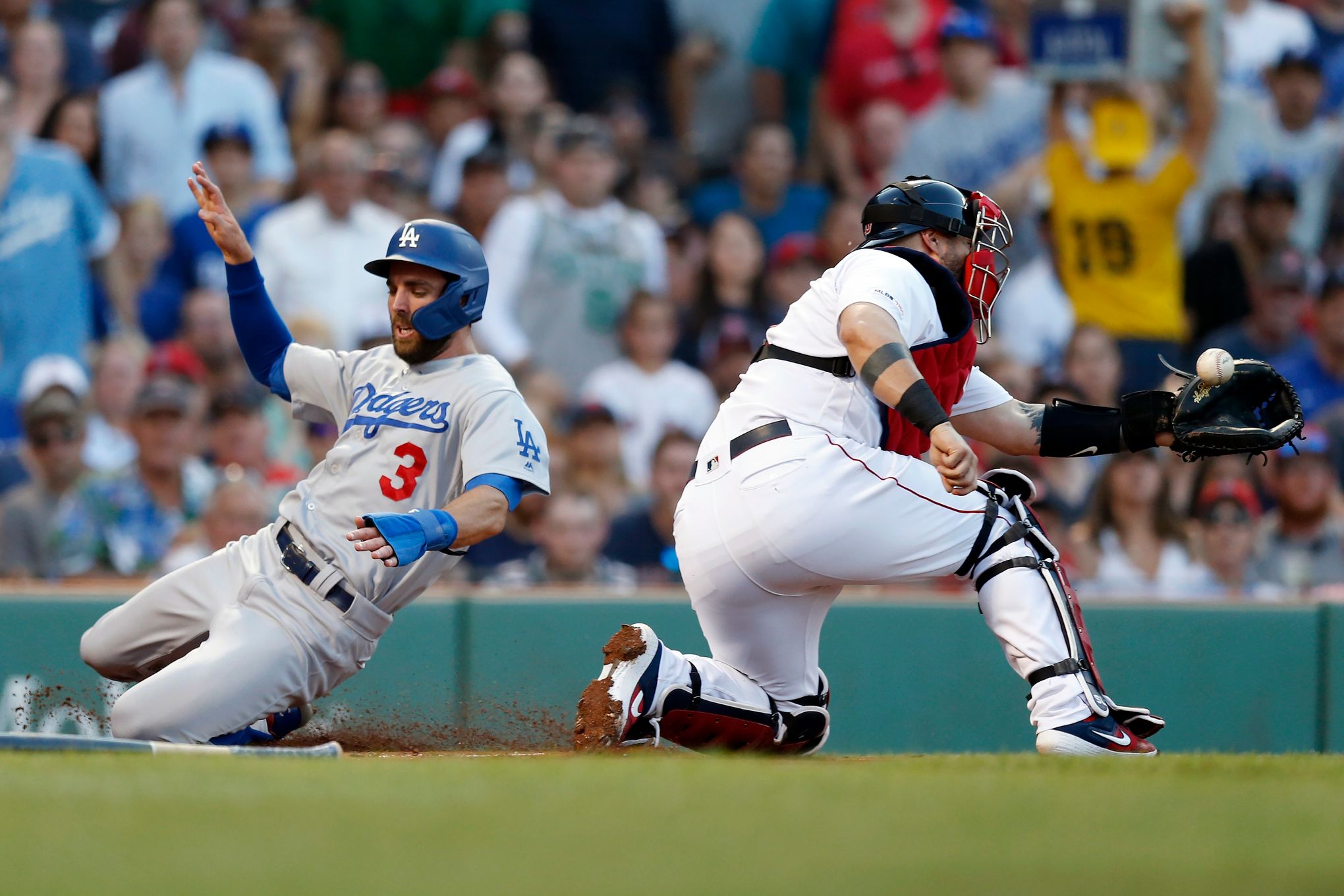 Dodgers Injury News: Chris Taylor Undergoing 2nd Set Of X-Rays On