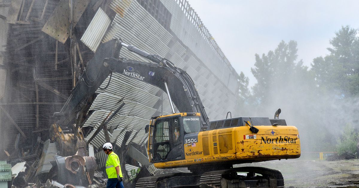 Exploding Plant Vermont Cooling tower comes down at idled Vermont nuclear plant | The Seattle Times