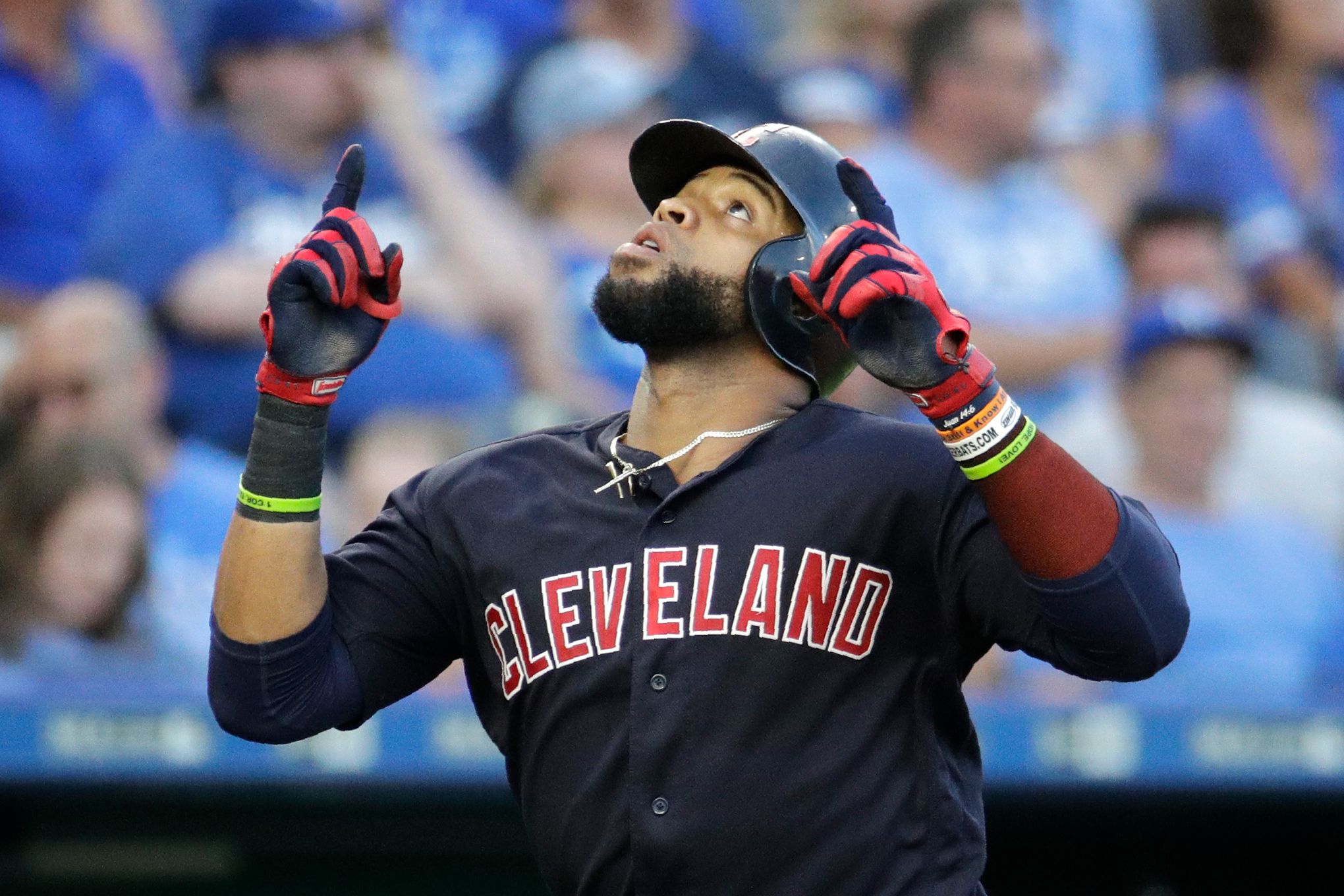 Cleveland Indians acquire utility infielder Andrew Velazquez from