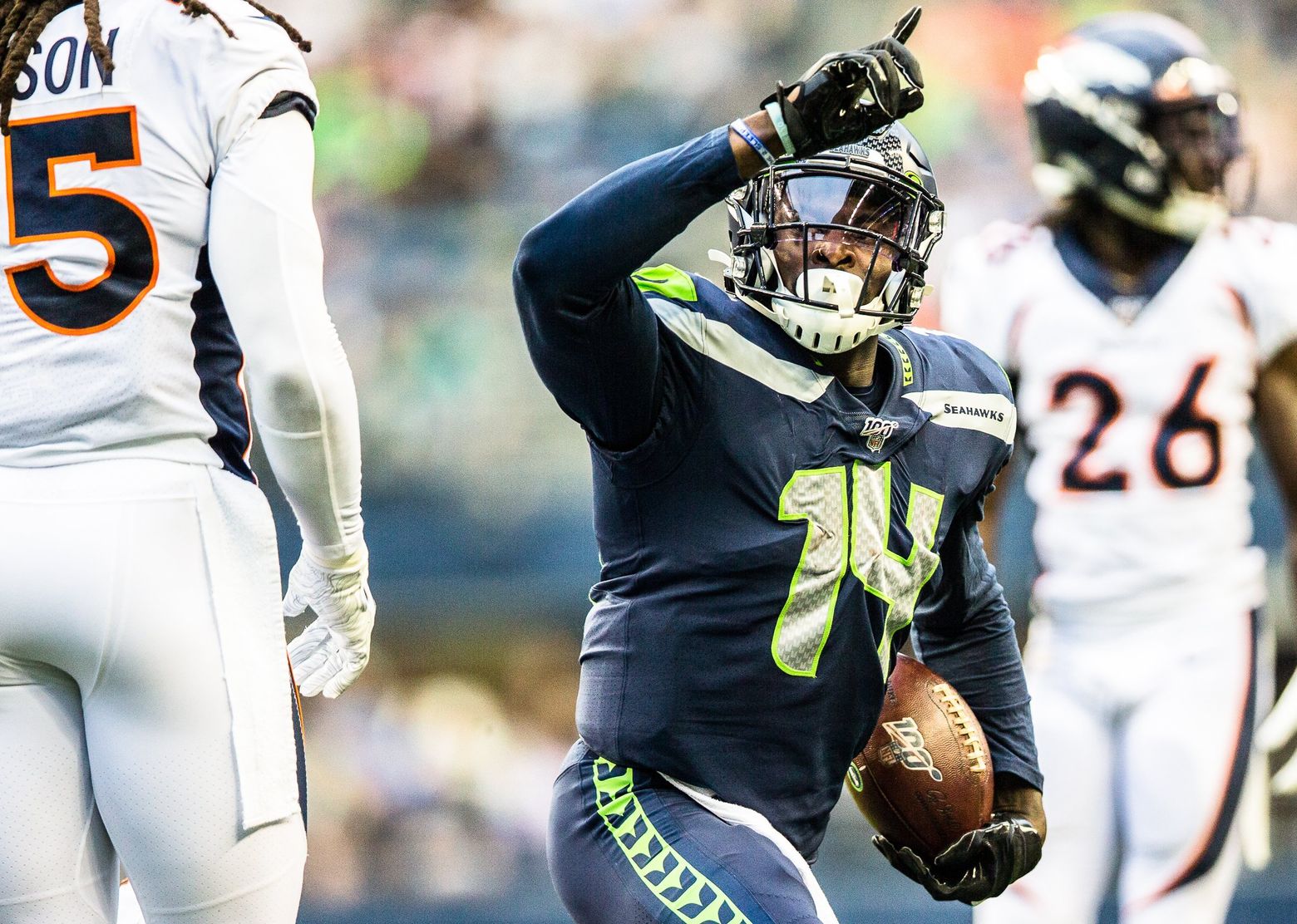 Standout Rookie For Seattle Seahawks Undergoes Knee Surgery