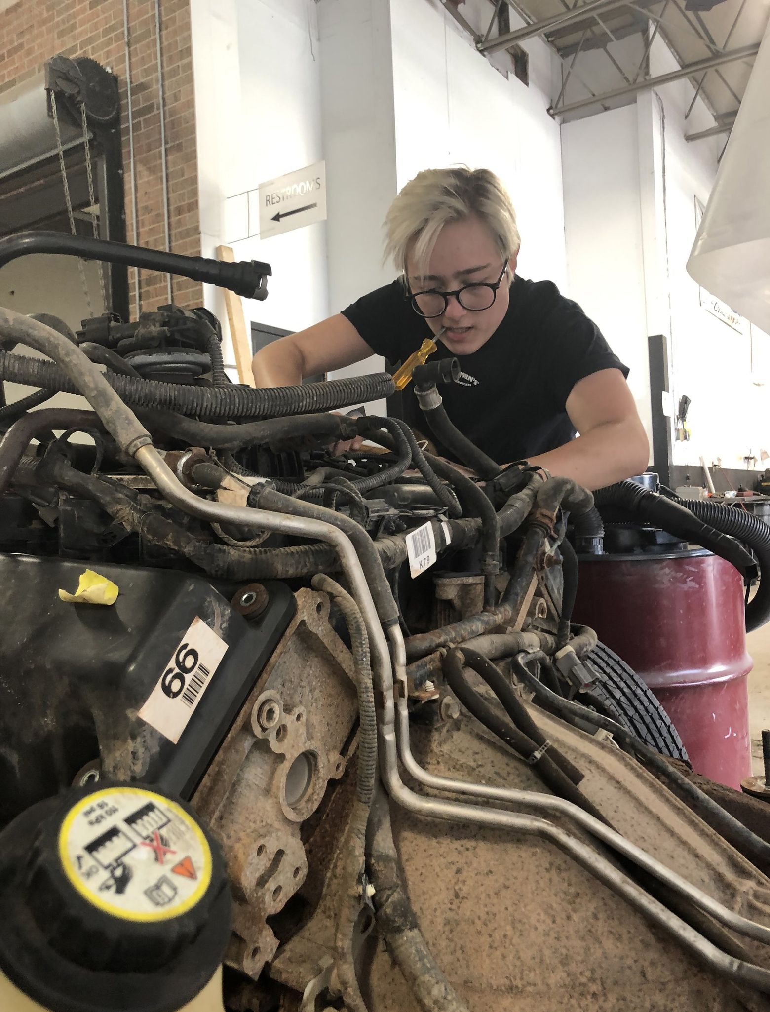 Бульдозер бот в скрап механик. Профессиональный автомеханик газель. My mechanics кто такой. Игра шахтер. Скрап механик самолёт с гироскопом.