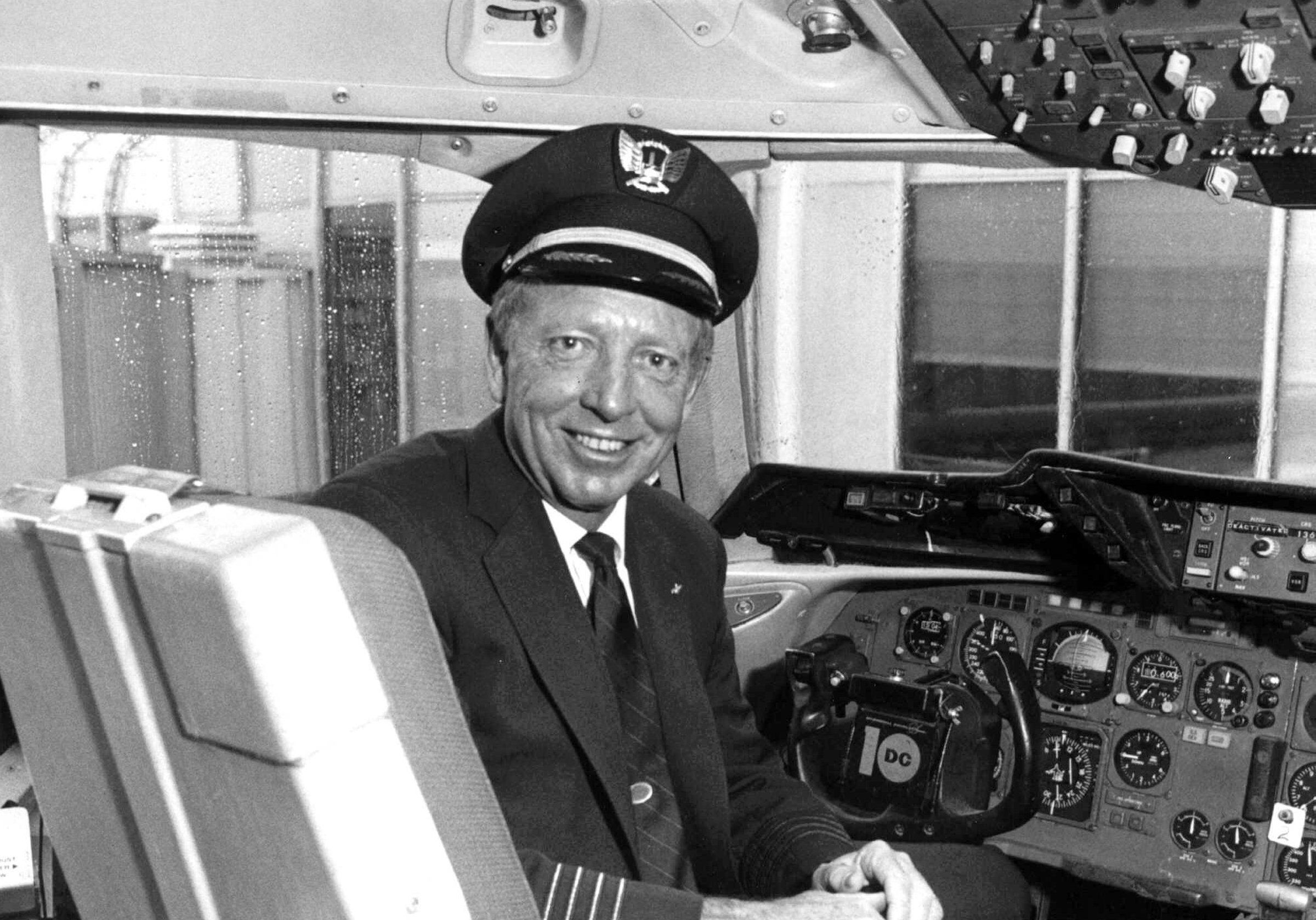 The Pilot's Manual: Airline Transport Pilot | ASA